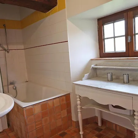 Holiday home Maison De Charme Avec Jardin Et Wifi En Normandie - Fr-1-497-238
