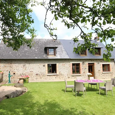 Holiday home Maison De Charme Avec Jardin Et Wifi En Normandie - Fr-1-497-238 *