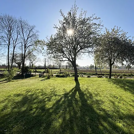Holiday home Maison De Charme Avec Jardin Et Wifi En Normandie - Fr-1-497-238 *